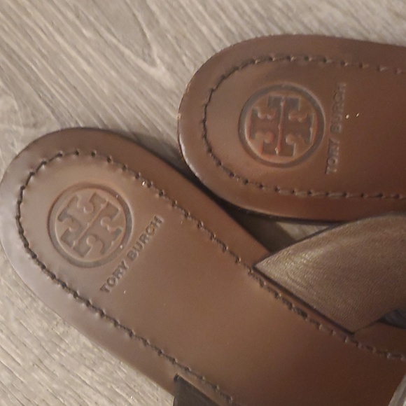 Tory Burch snakeskin thong sandals - Picture 5 of 10